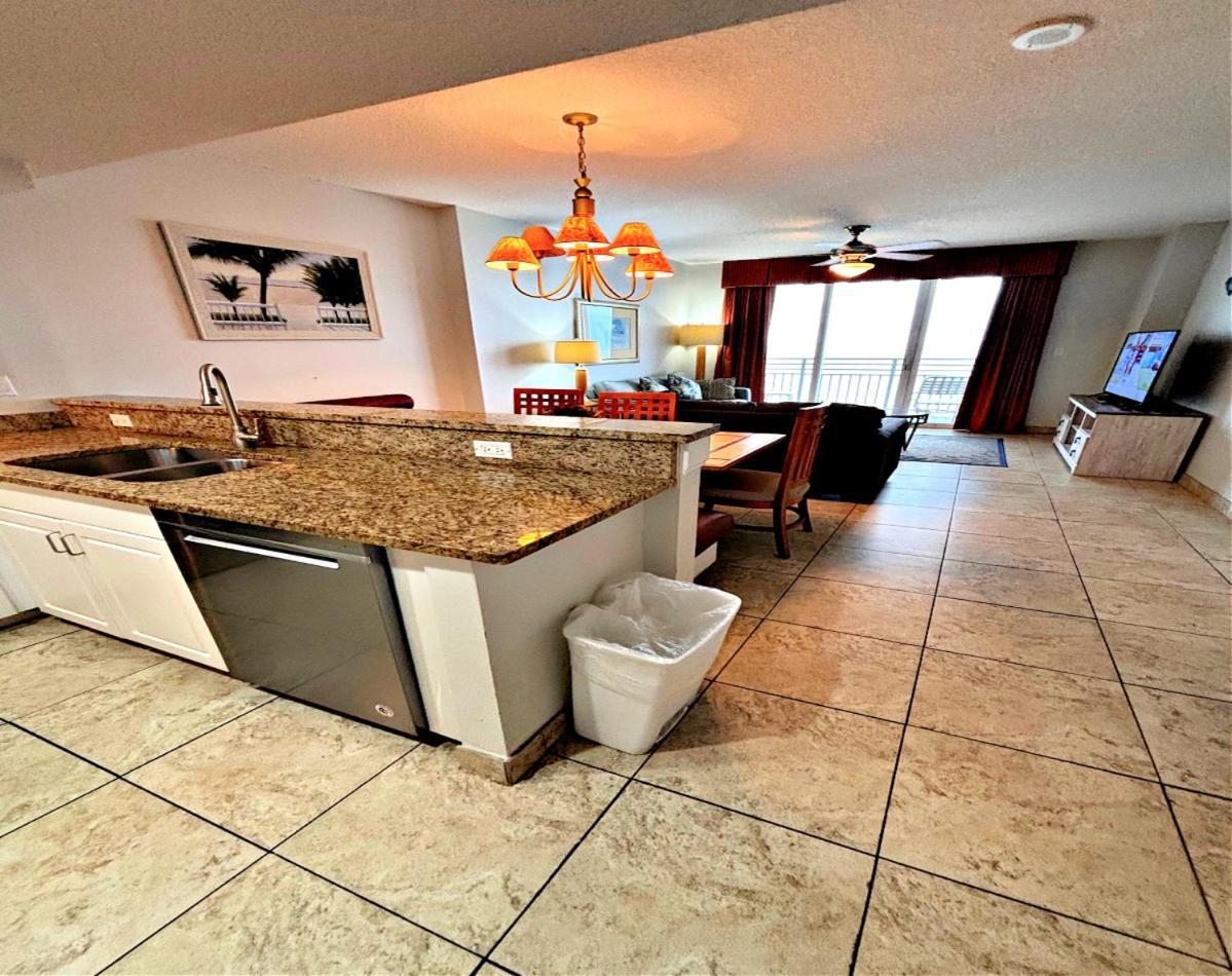 2 Bedroom Resort Condo Direct Oceanfront Wyndham Ocean Walk - Daytona Funland 2226 Daytona Beach Exteriör bild